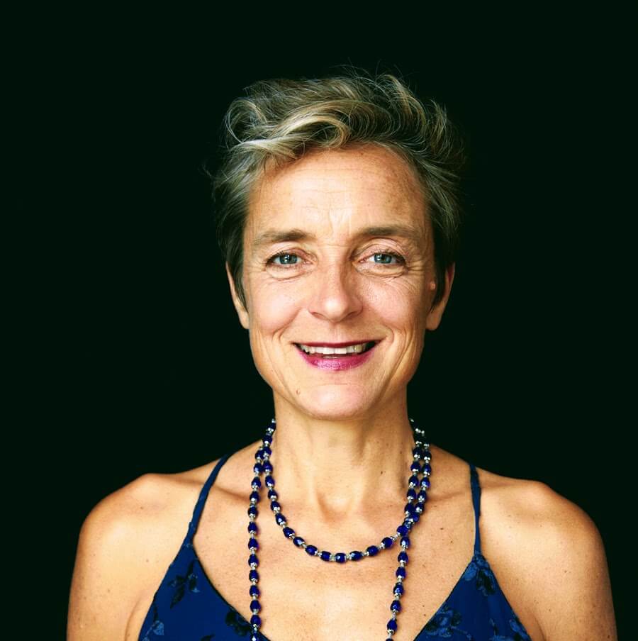 Underviser på det korte højskolekursus - Ned i kroppen Ud i verden