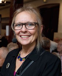 Lillian Hjorth Westh fordragsholder på sommerkurset Den danske sangskat på Den Internationale Højskole