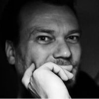 Morten Poulsen pianomand og workshopleder på sommerkurset Den danske sangskat på Den Internationale Højskole